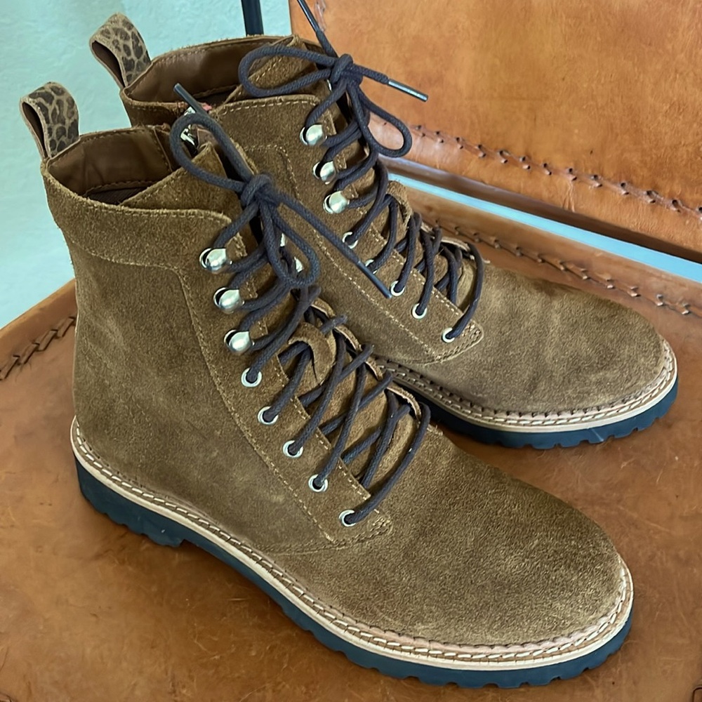 Dulce Vita Boots